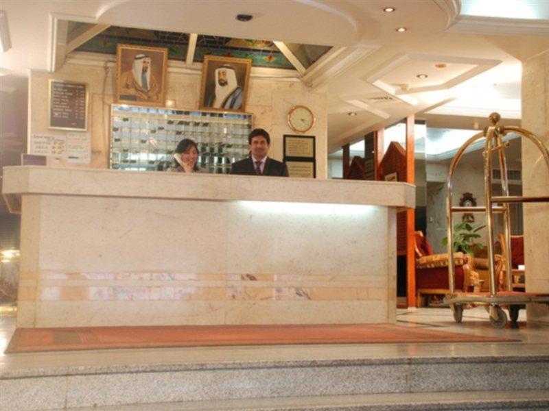 Hotel Al Bustan Flats Sharjah Exterior foto